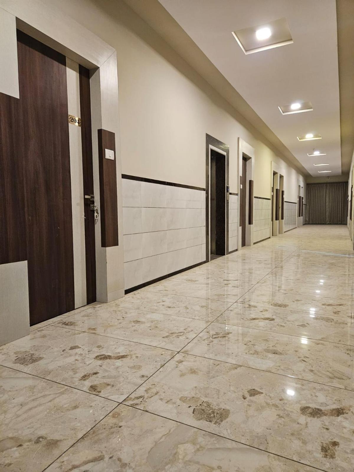 Majestic Inn Vasai Exteriér fotografie